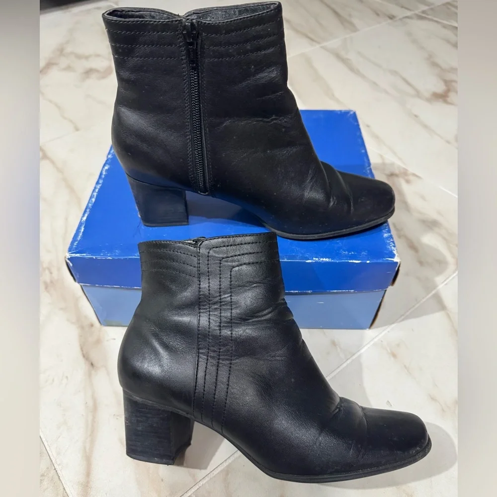 Caressa Black Genuine Leather Ankle Boots Block Heel Size 8.5